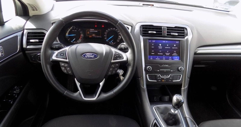Ford Mondeo cena 88888 przebieg: 59700, rok produkcji 2020 z Szczecin małe 704